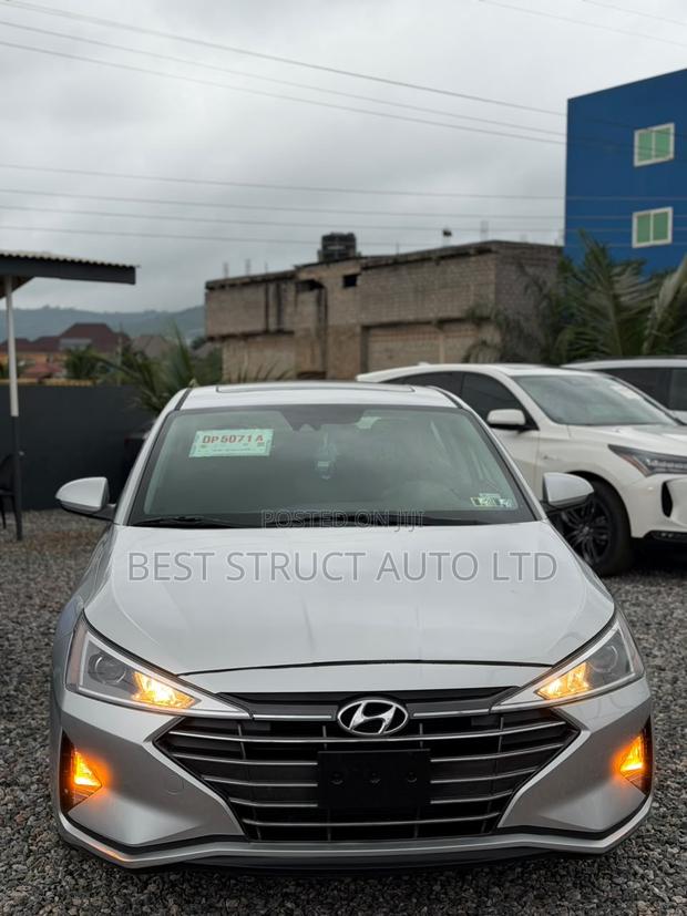 Hyundai Elantra Value Edition 2019 Gray