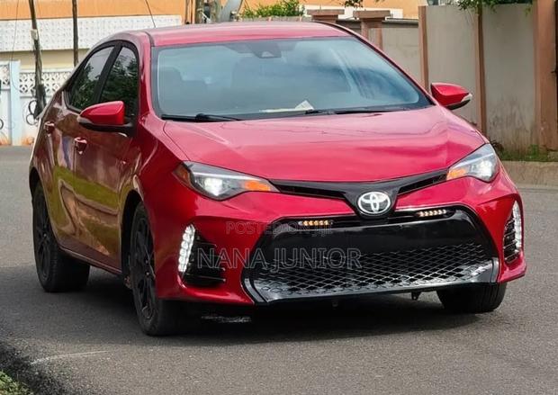 Toyota Corolla LE Eco (1.8L 4cyl 2A) 2019 Red