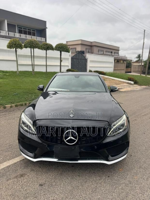 Mercedes-Benz C300 2016 Black