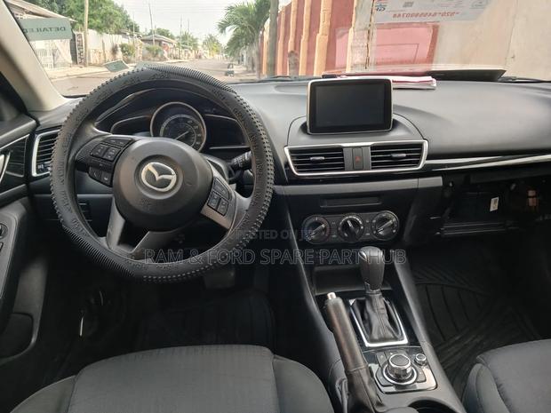 Mazda 3 2016 Brown