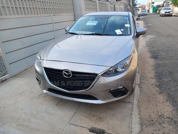 Mazda 3 2016 Brown