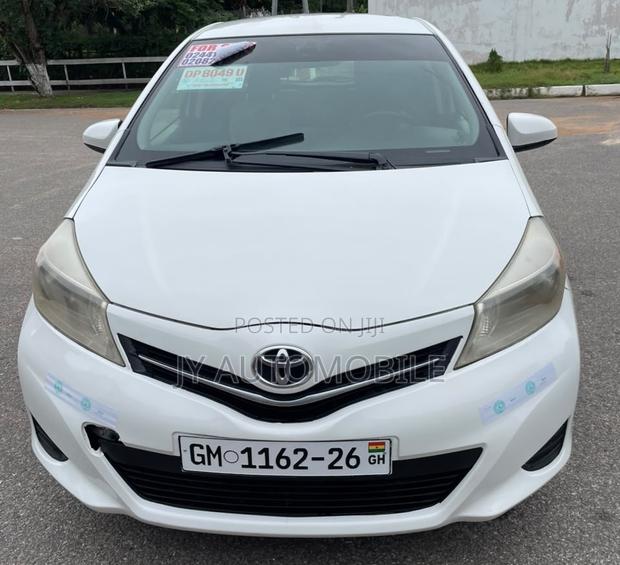 Toyota Yaris 2012 White