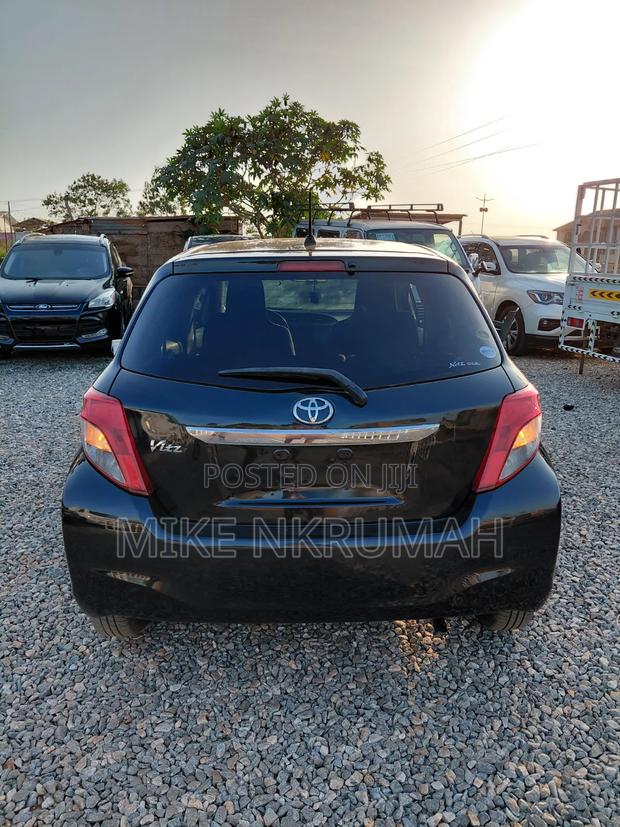 Toyota Vitz 2012 Black