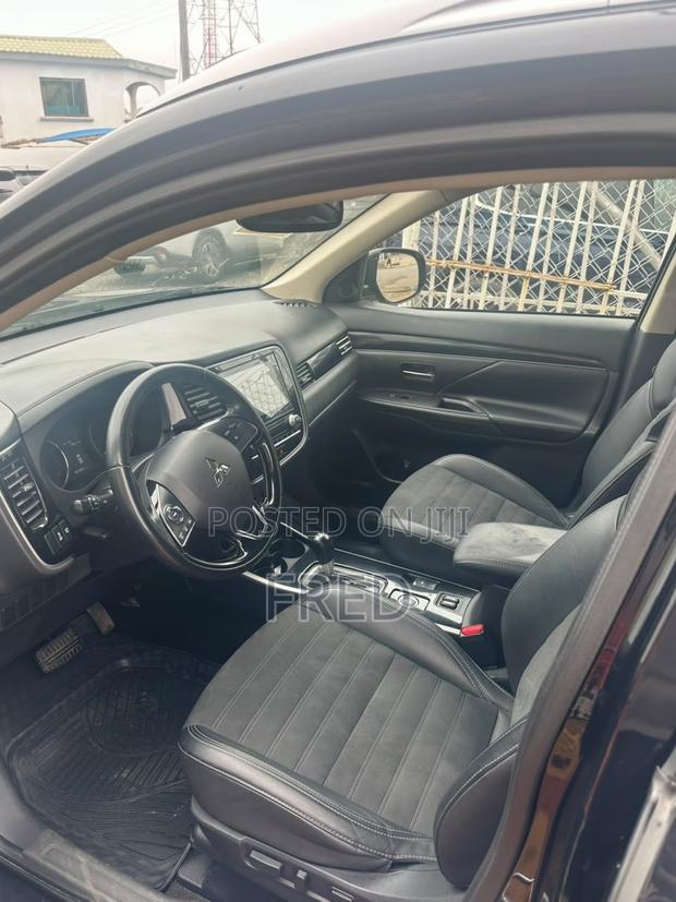Mitsubishi Outlander SEL S-AWC 2020 Black