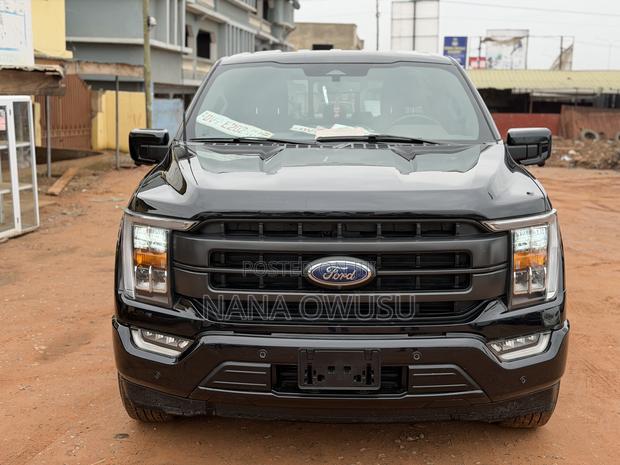 Ford F-150 LARIAT 2021 Black