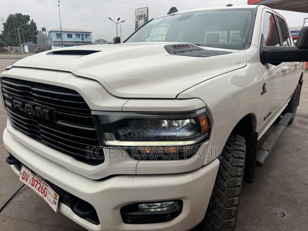 Dodge RAM 2023 White