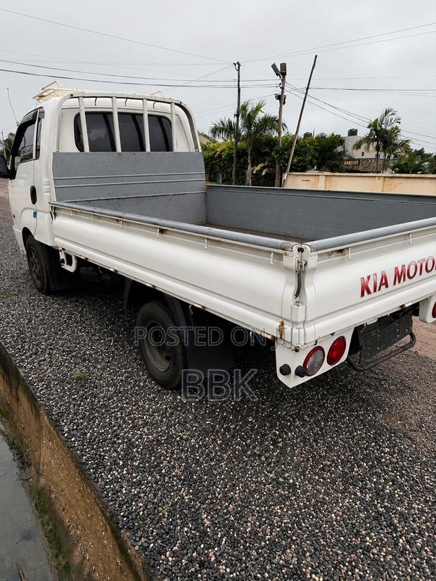 Kia Bongo 2015 White
