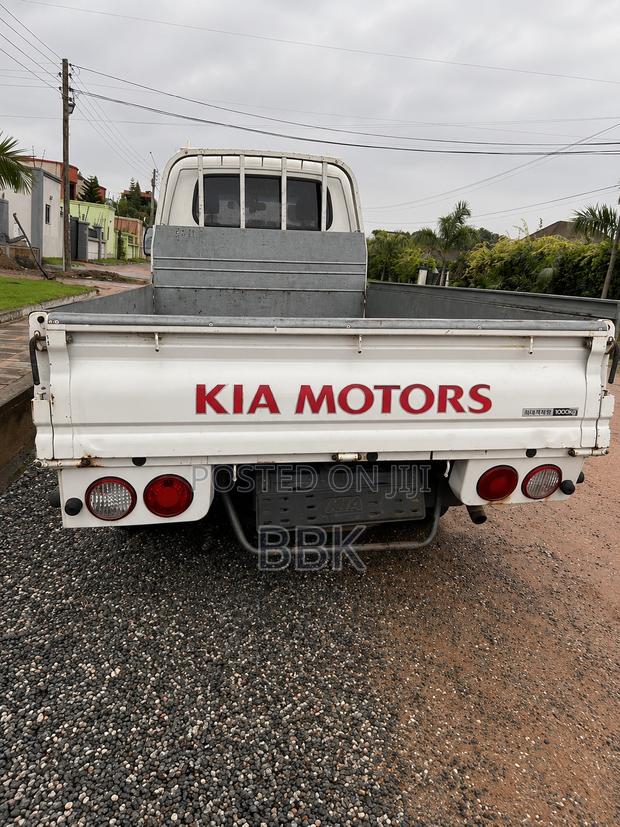 Kia Bongo 2015 White