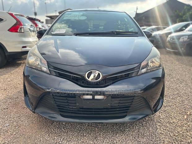 Toyota Vitz 2015 Black
