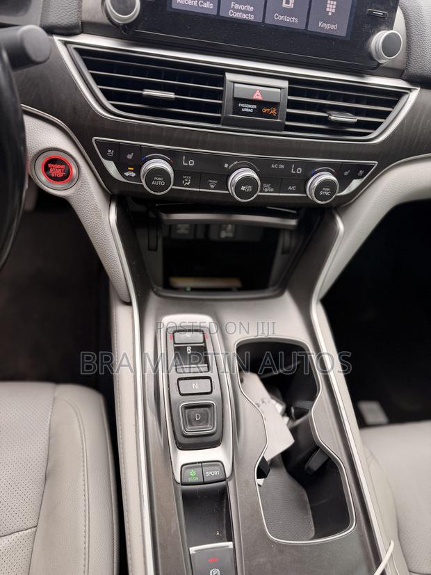 Honda Accord Touring 2.0T 2018 Silver