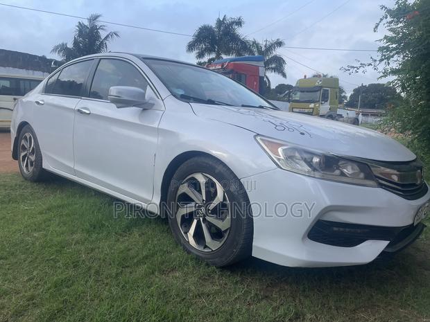 Honda Accord 2016 White