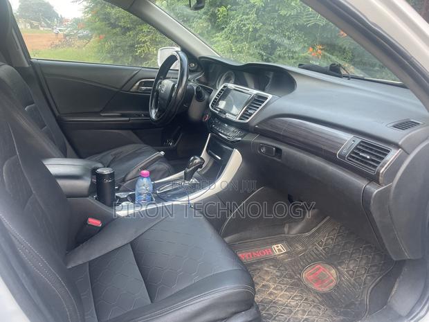 Honda Accord 2016 White