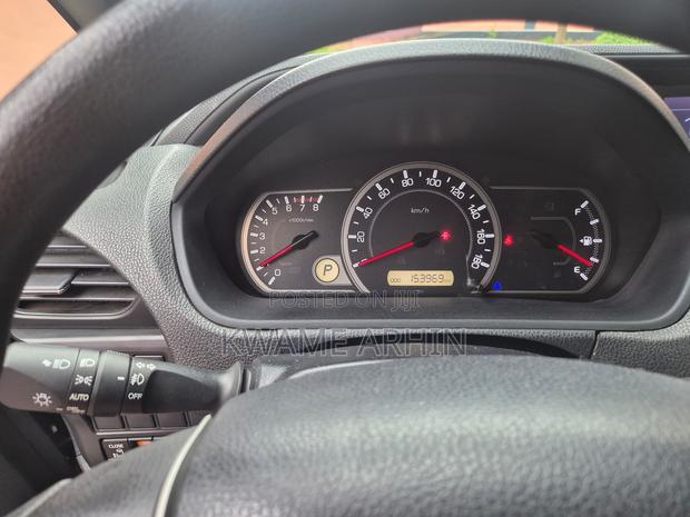 Toyota Voxy X 2WD 8-Seater 2014 Black