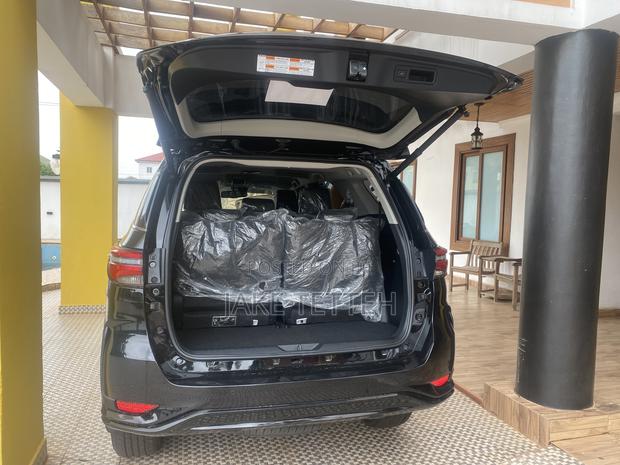 New Toyota Fortuner 2025 Black