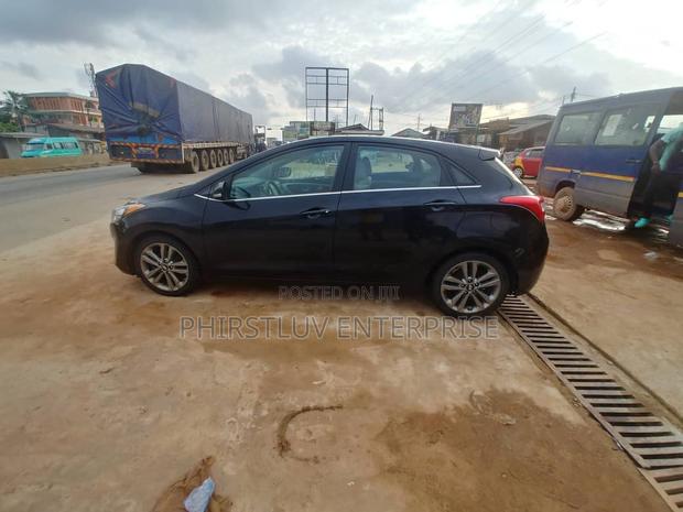Hyundai Elantra 2016 Black