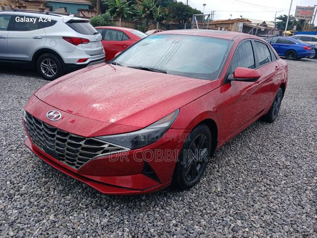 Hyundai Elantra 2021 Red