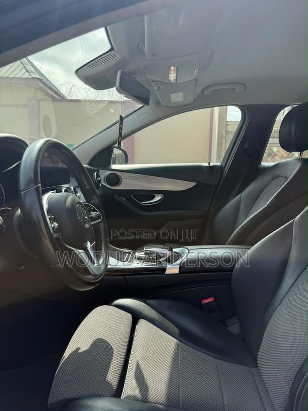 Mercedes-Benz C180 2019 Black