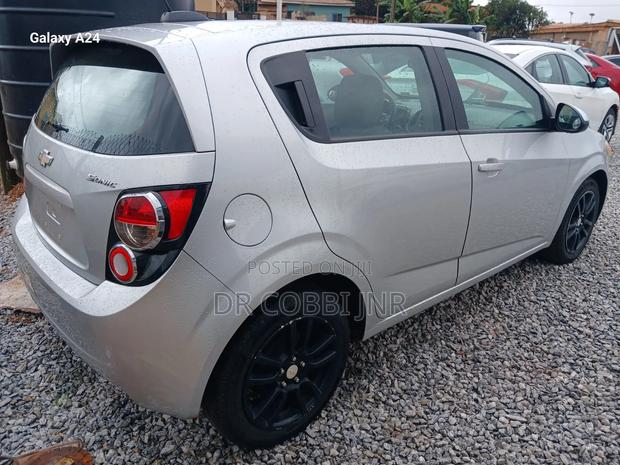 Chevrolet Sonic 2015 Silver