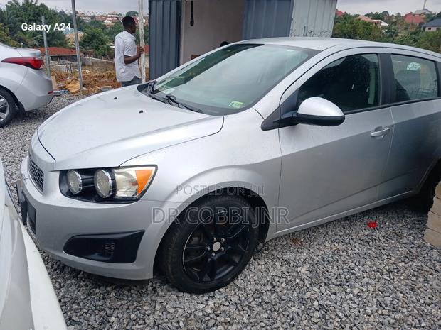 Chevrolet Sonic 2015 Silver