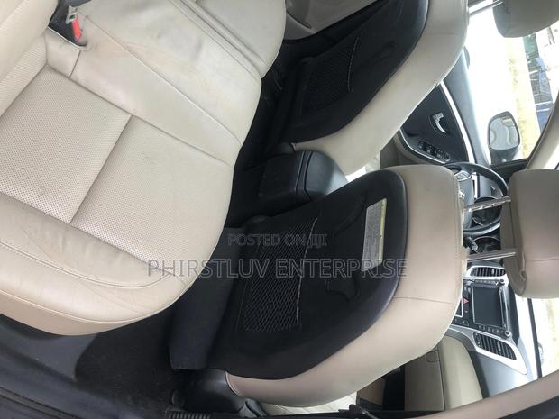 Hyundai Elantra 2016 Black