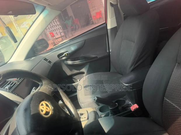 Toyota Corolla 2013 Red