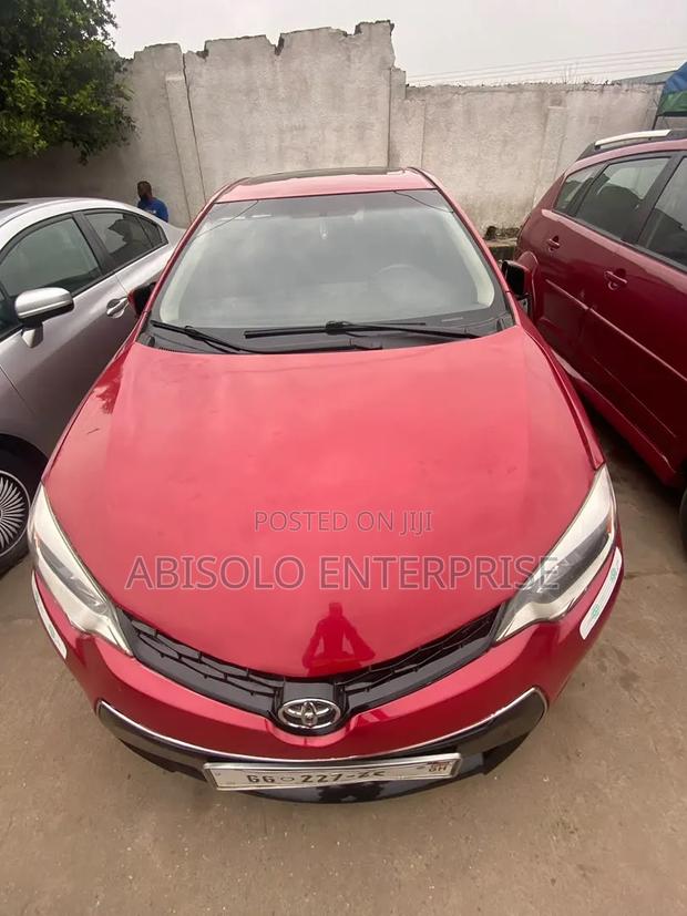 Toyota Corolla 2016 Red