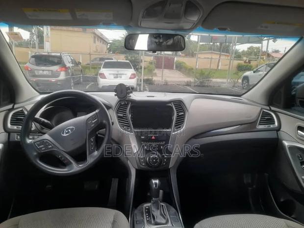 Hyundai Santa Fe 2017 Gray