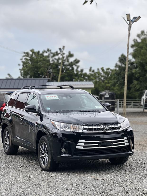 Toyota Highlander XLE 2019 Black