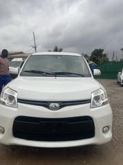 Toyota Sienta 1.5 AWD 2012 White for sale