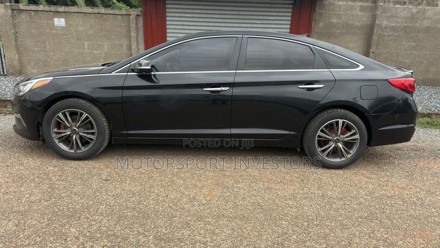 Hyundai Sonata Limited 2.0T Seban (2.0L 4cyl 6A) 2017 Black