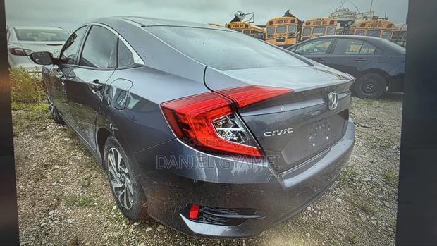 Honda Civic 2018 Black