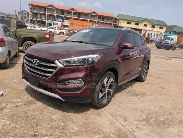 Hyundai Tucson Sport AWD 2017 Brown