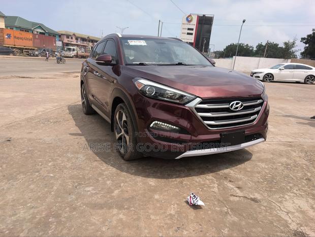 Hyundai Tucson Sport AWD 2017 Brown
