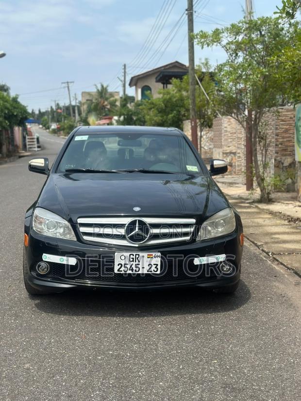 Mercedes-Benz C300 2014 Black