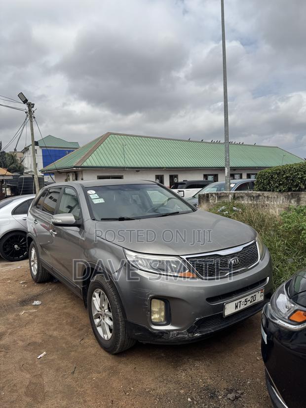Kia Sorento 4dr SUV 2016 Gray