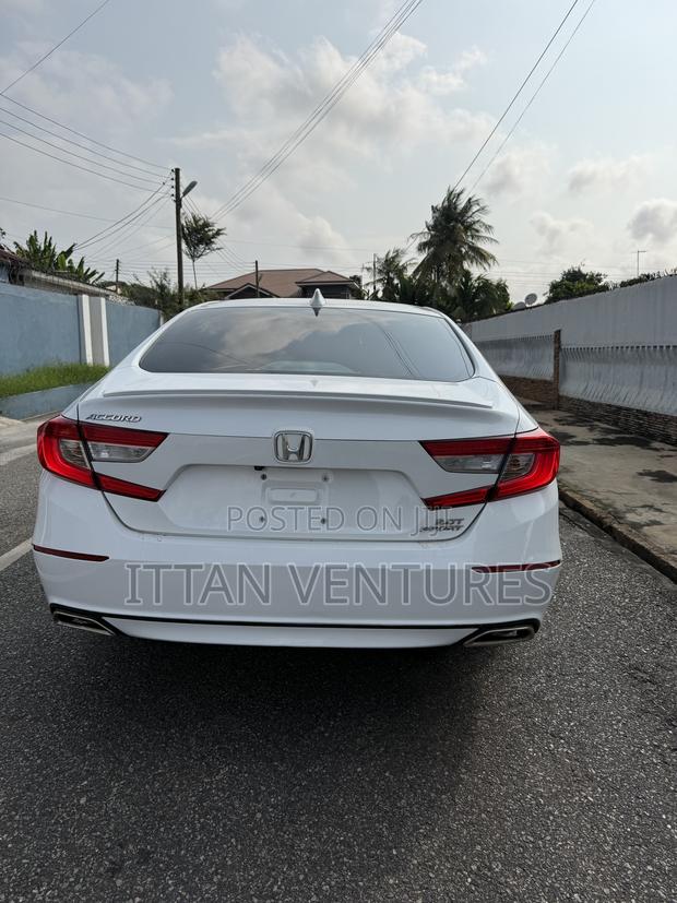 Honda Accord Sport 2.0T 2020 White