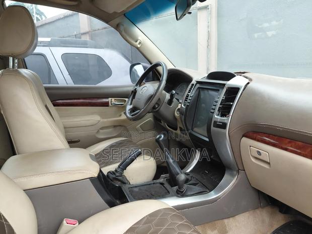 Toyota Land Cruiser Prado 2007 Gray
