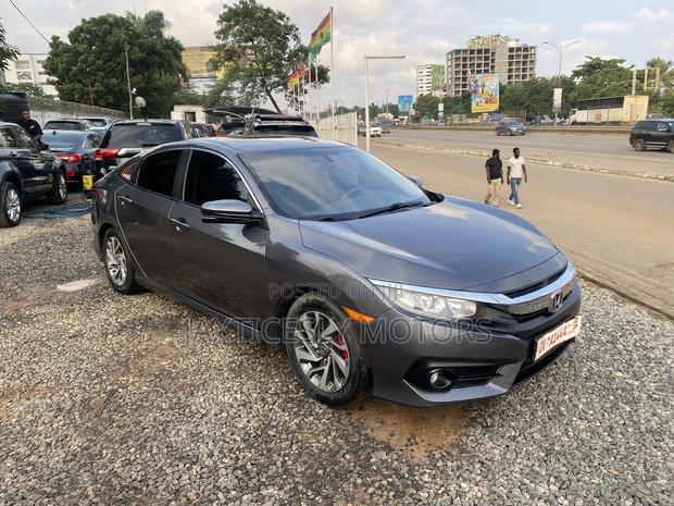 Honda Civic EX 4dr Sedan (2.0L 4cyl) 2017 Gray