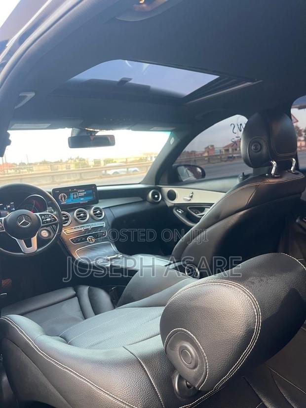 Mercedes-Benz C300 2019 Black