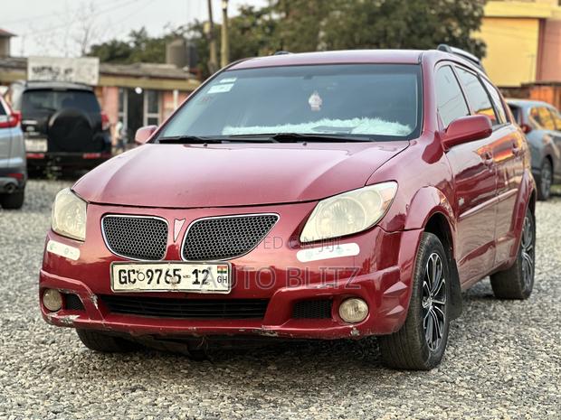 Pontiac Vibe 2005 Red
