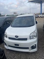Toyota Voxy X 2WD 8-Seater 2013 White for sale