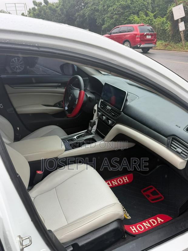 Honda Accord 2018 White