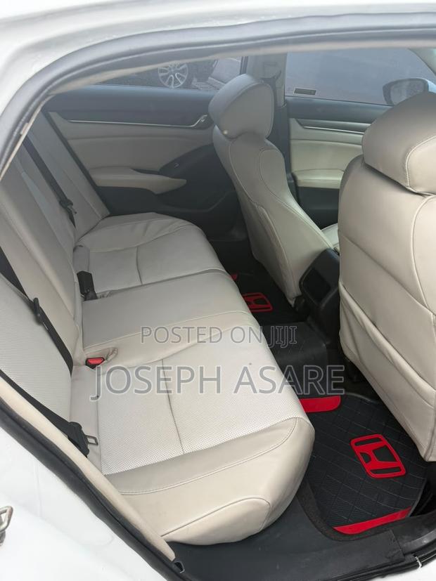 Honda Accord 2018 White
