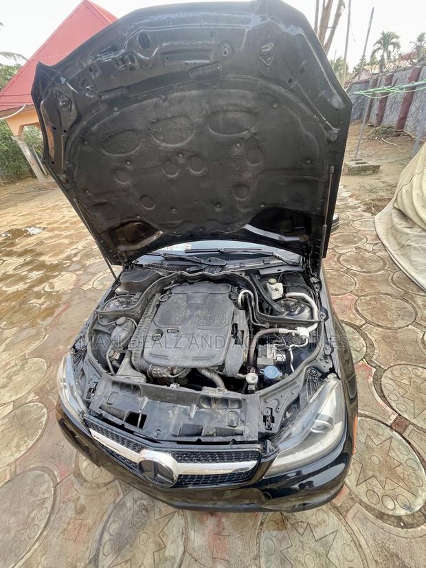Mercedes-Benz C300 Sport 4Matic Sedan AWD (3.5L 6cyl 7A) 2013 Black