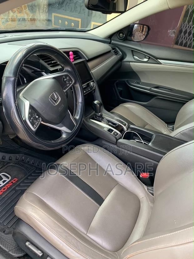 Honda Civic Touring Coupe 2018