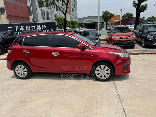 Toyota Yaris 2016 Red