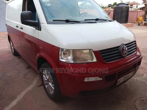 Volkswagen AAC 1995 White