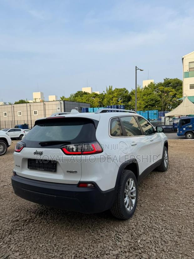 Jeep Cherokee Latitude 4x4 2019 White