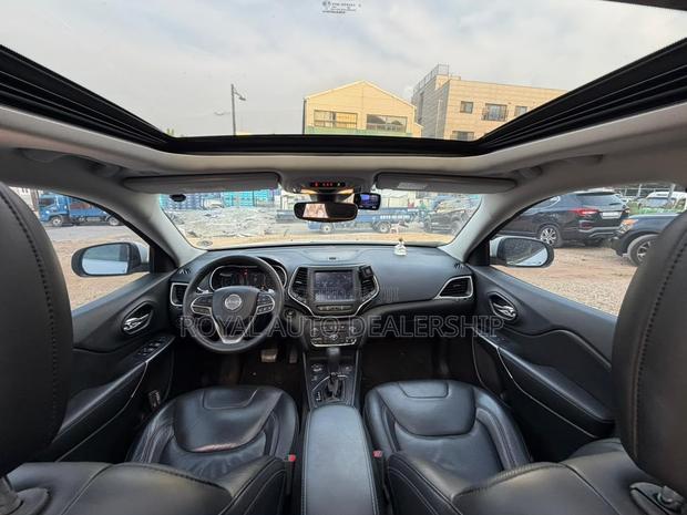 Jeep Cherokee Latitude 4x4 2019 White
