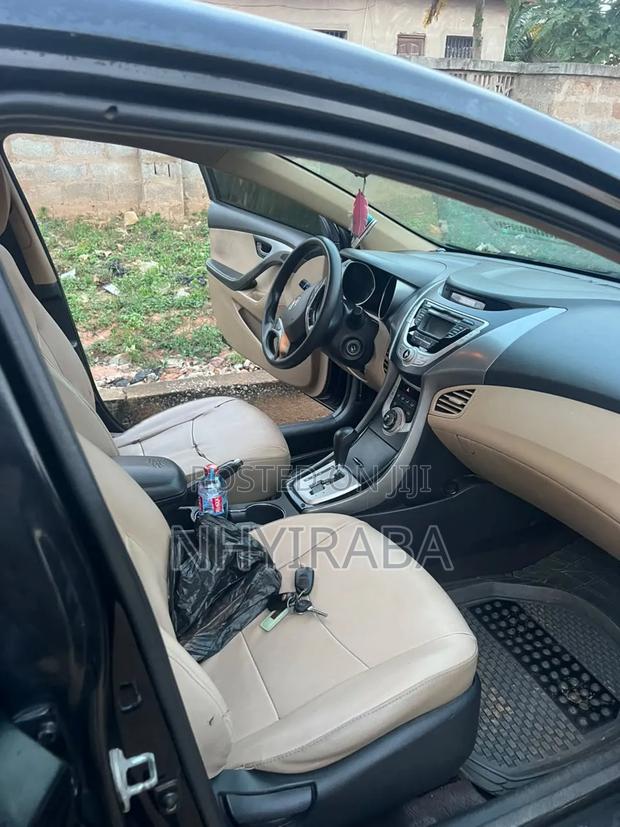 Hyundai Elantra 2012 Black